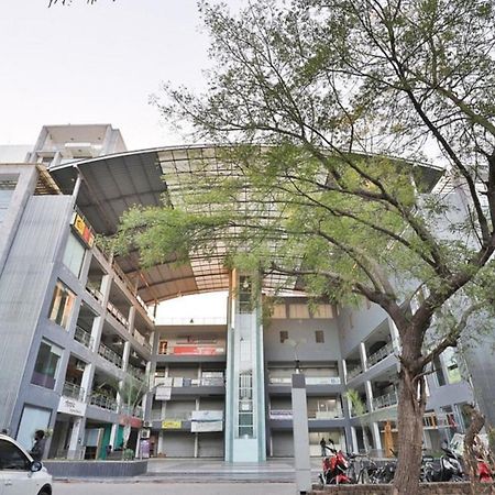 Hotel The Grand Pritam Gandhinagar Eksteriør billede